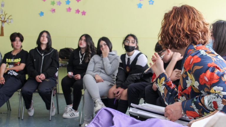 Alumnos del 8vo B de la Escuela Barros Luco de Valparaíso en el 2do Festival de Cine de Mujeres y Diversidades - 2022